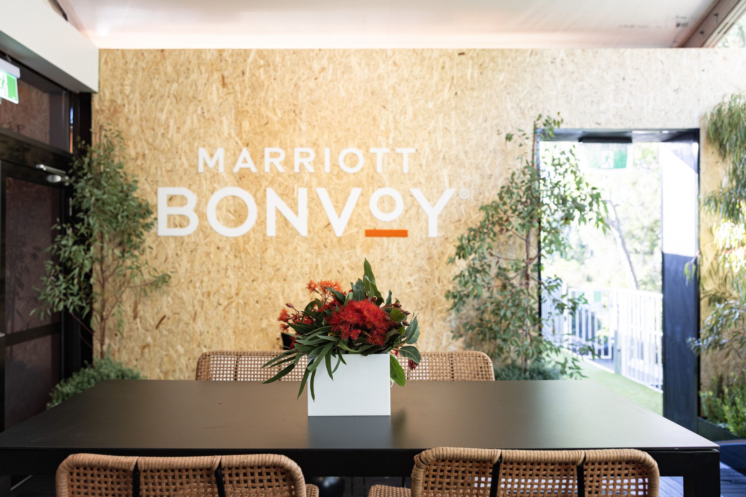 AO Marriott Bonvoy High Table Floral
